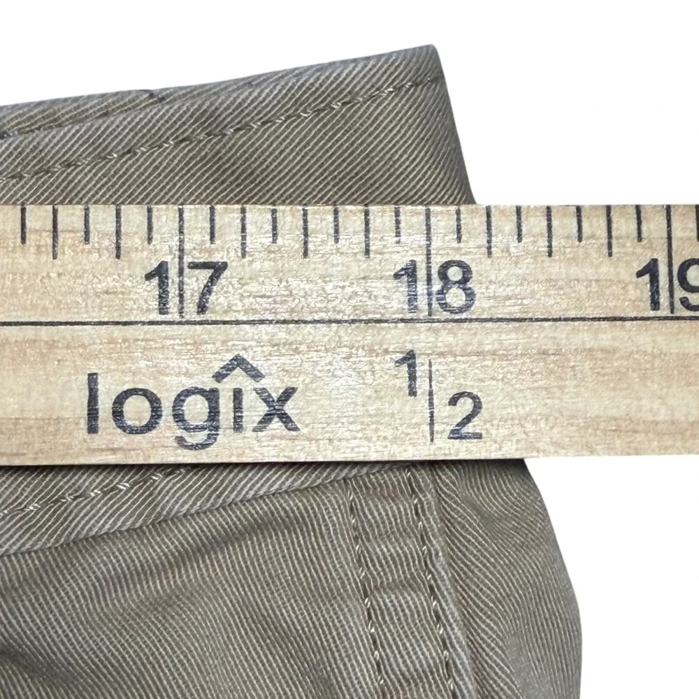 Levi Strauss Mens Cargo Shorts Tan Khaki Cotton Twill 6-Pocket Size 36 x9 Inseam